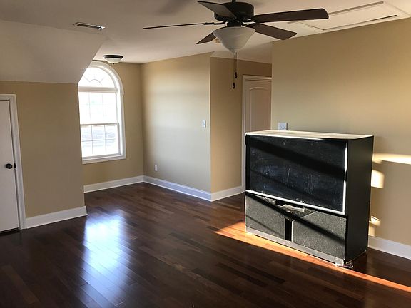 4th image of 7306 Liberty Station Ln