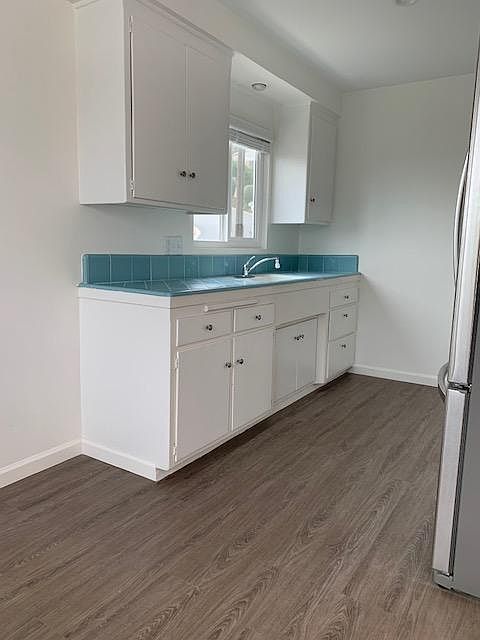 1st image of 2523 Sunset Dr #1