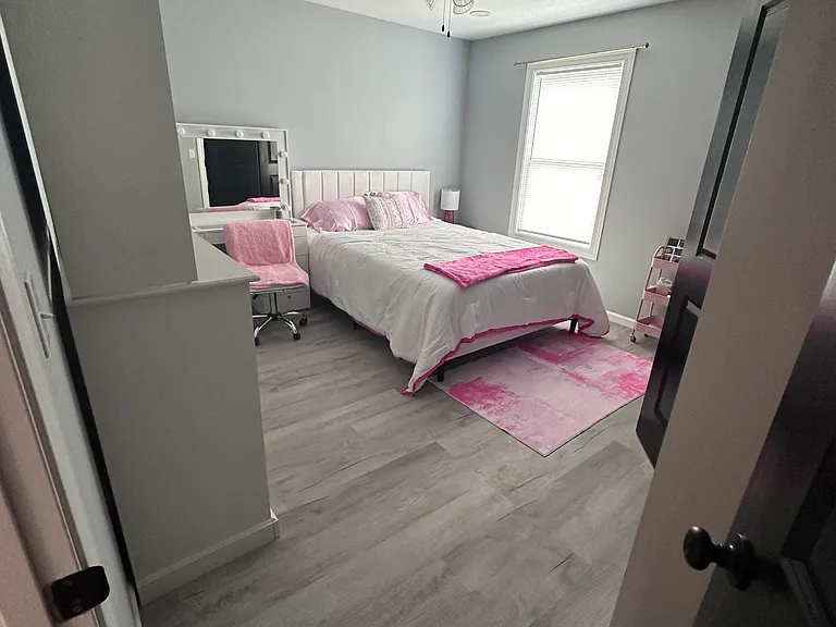 123 Brooks Rd #F — Photo 8