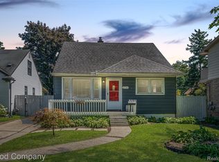2714 Rochester Rd, Royal Oak, MI