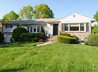 184 Winding Brook Rd, New Rochelle, NY 10804