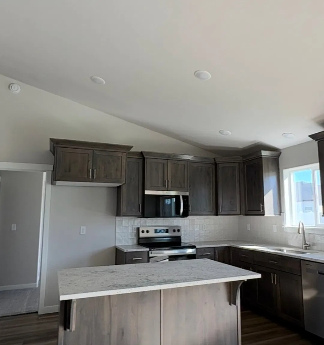 4 bed, 1441 sqft, $2,275 — Photo 3
