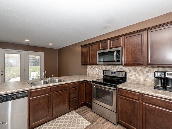 4th image of 436 Contentment Ln