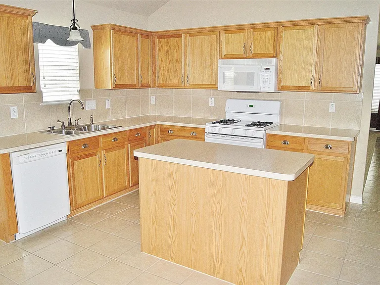 2606 Shear Water Ct — Photo 2