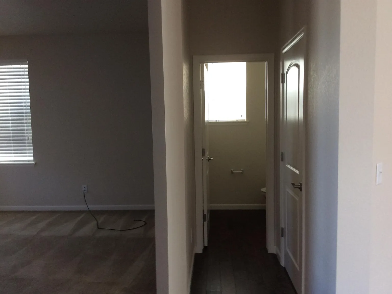 3 bed, 2.5 bath, 2600 sqft, $2,900 — Photo 3