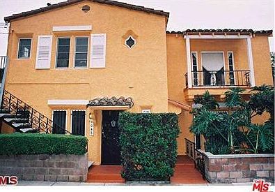 1st image of 946 N Doheny Dr
