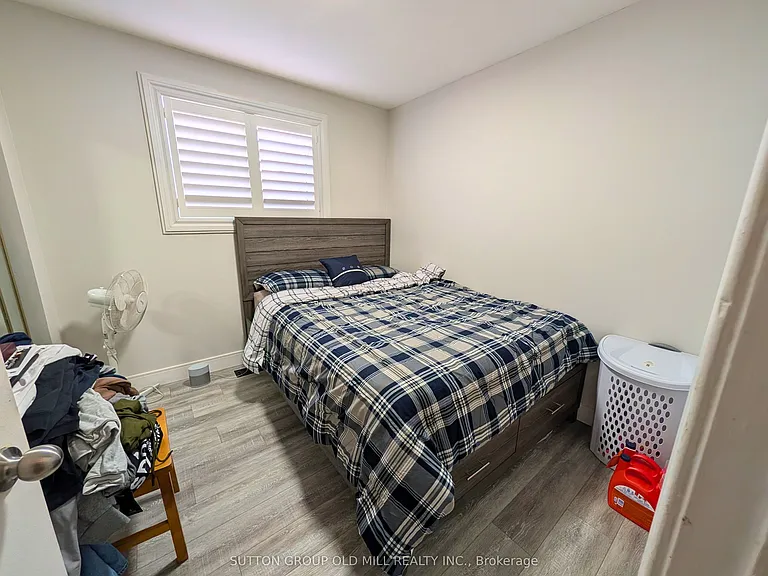 19 Ascot Ave #UPPER — Photo 4