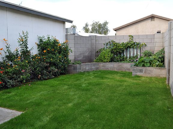 Raised Garden Bed