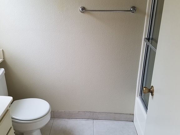 3rd image of 514 Bernard St APT A1