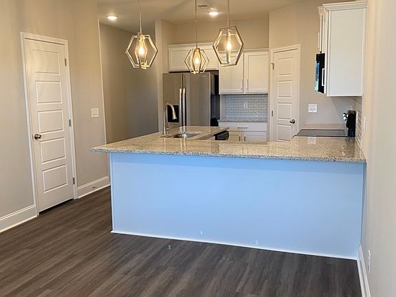 3rd image of 1020 Glenkirk Dr #D