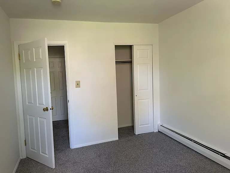 Parkside Manor Apartments — Photo 66