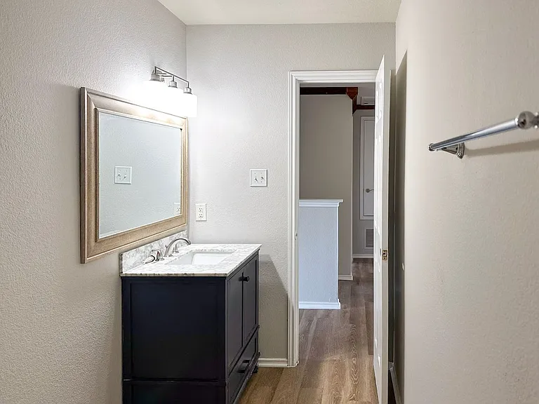 5049 Mosaic Dr — Photo 18