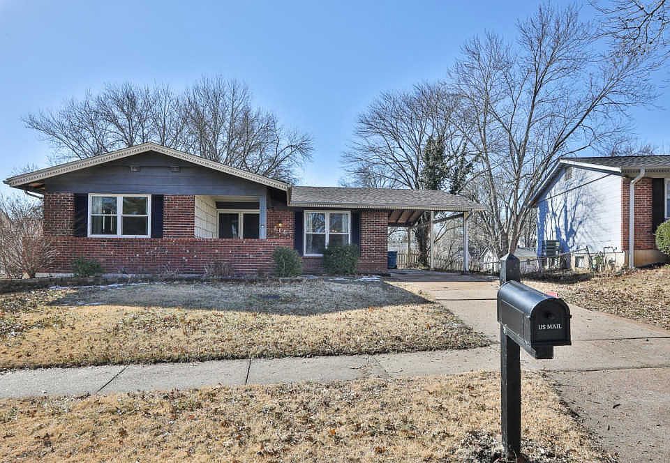 1st image of 504 Blazedwood Dr