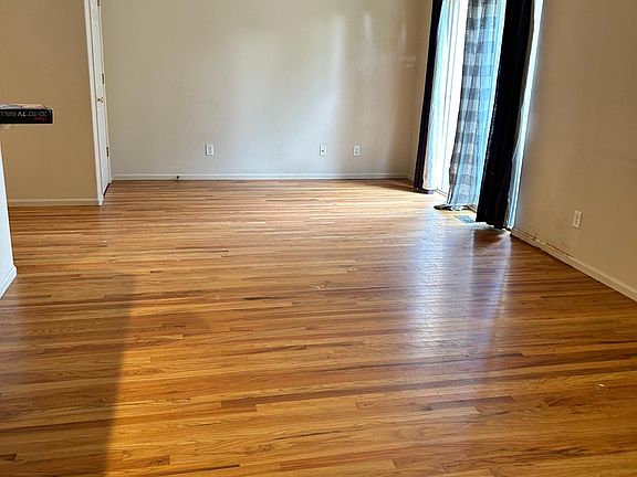 3rd image of 5997 W 1st St