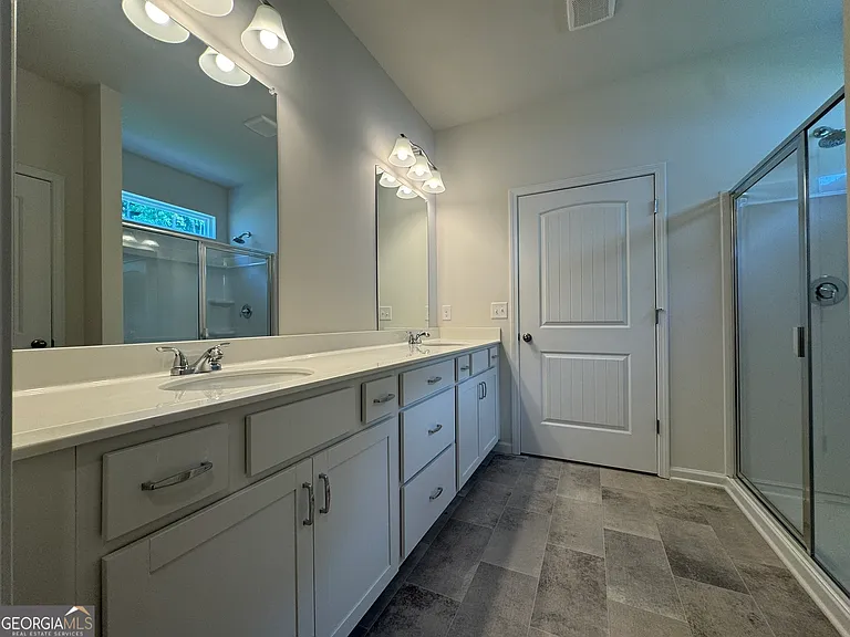 129 Sycamore Ln — Photo 21