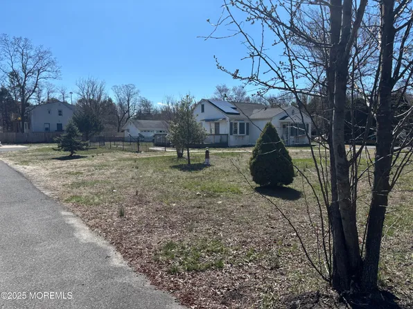 633 Hulses Corner Road, Howell, NJ 07731