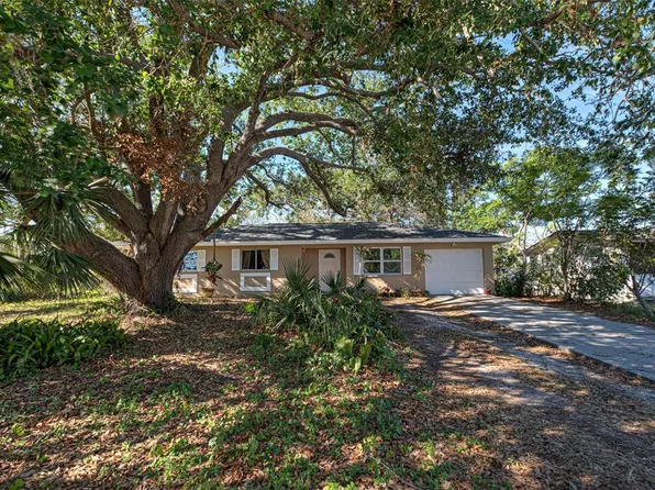 1860 Bluebird Ln, Englewood, FL 34224