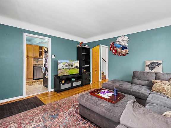 5th image of 2980 Greenfield Rd