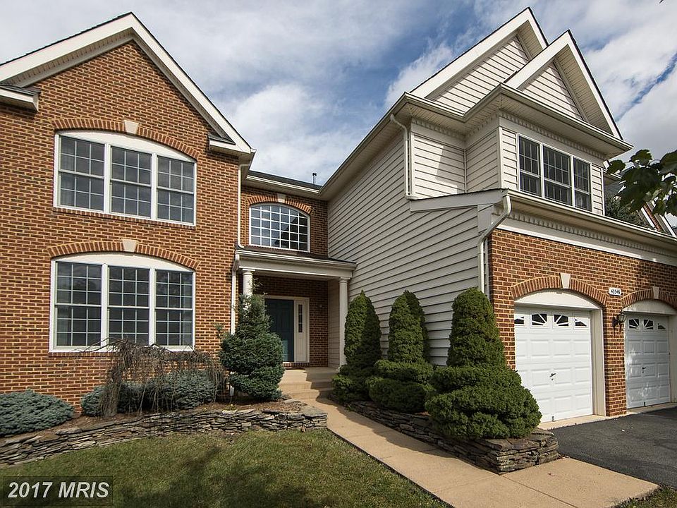 1st image of 43346 La Belle Pl