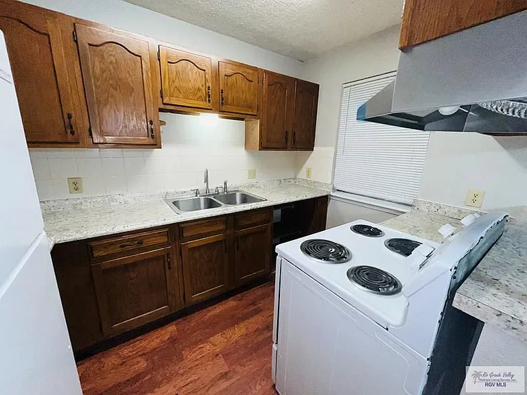 2805 Treasure Hills Blvd #1 — Photo 11