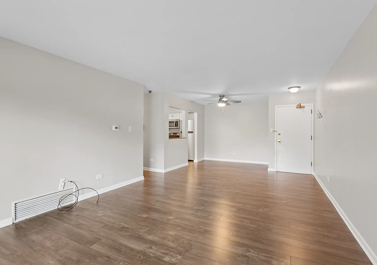 2 bed, 1081 sqft, $2,500 — Photo 4