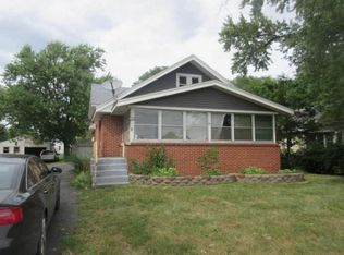 1642 Sandy Hollow Rd, Rockford, IL 61109