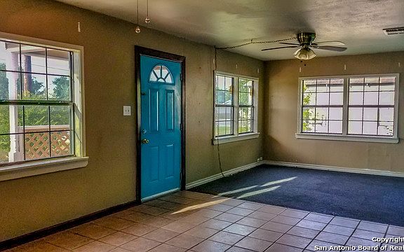4th image of 308 E Harding Blvd