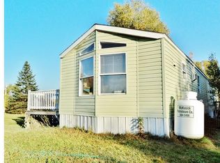 8 Weymouth Ln, Medford, ME 04463