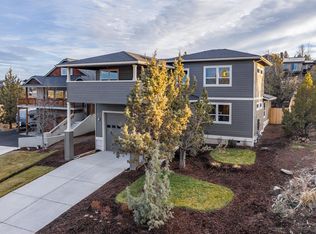 3560 SW Salmon Ct, Redmond, OR 97756