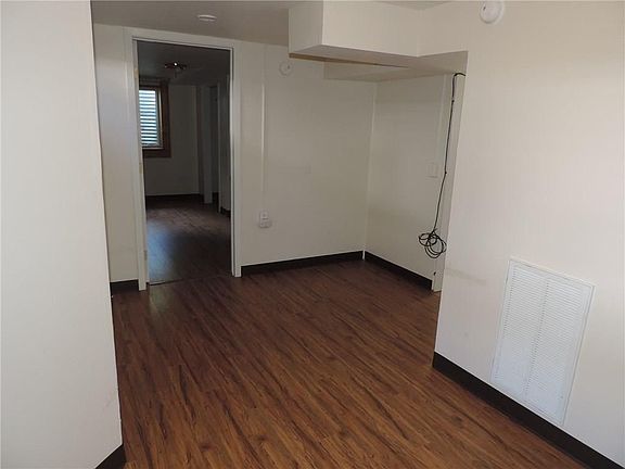 2nd image of 135 Custer Ave #Down