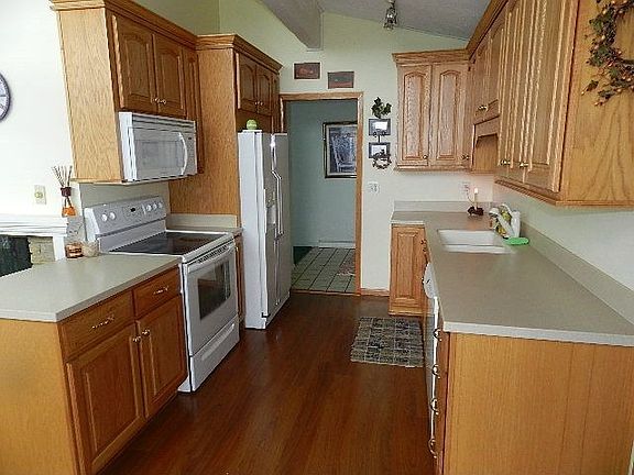 5th image of 1285 Forest Hill Dr