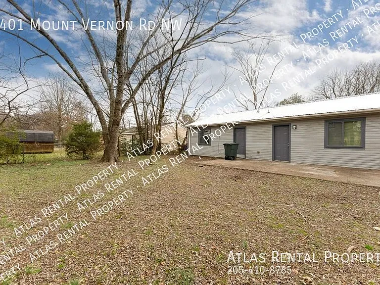 2401 Mount Vernon Rd NW — Photo 5