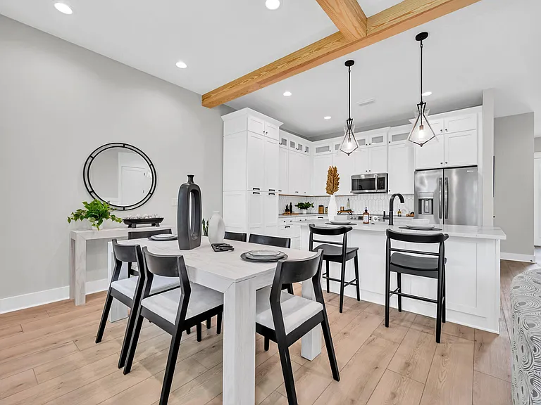 140 Sibert Ave — Photo 4