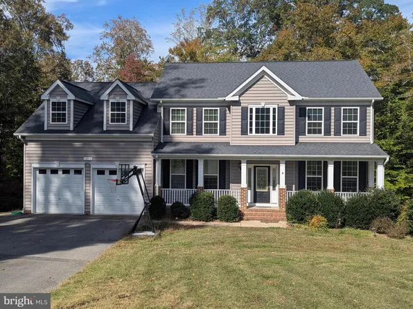 1070 Claypipe Dr, Huntingtown, MD 20639