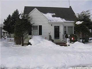 2nd image of 28 Merritt Ave