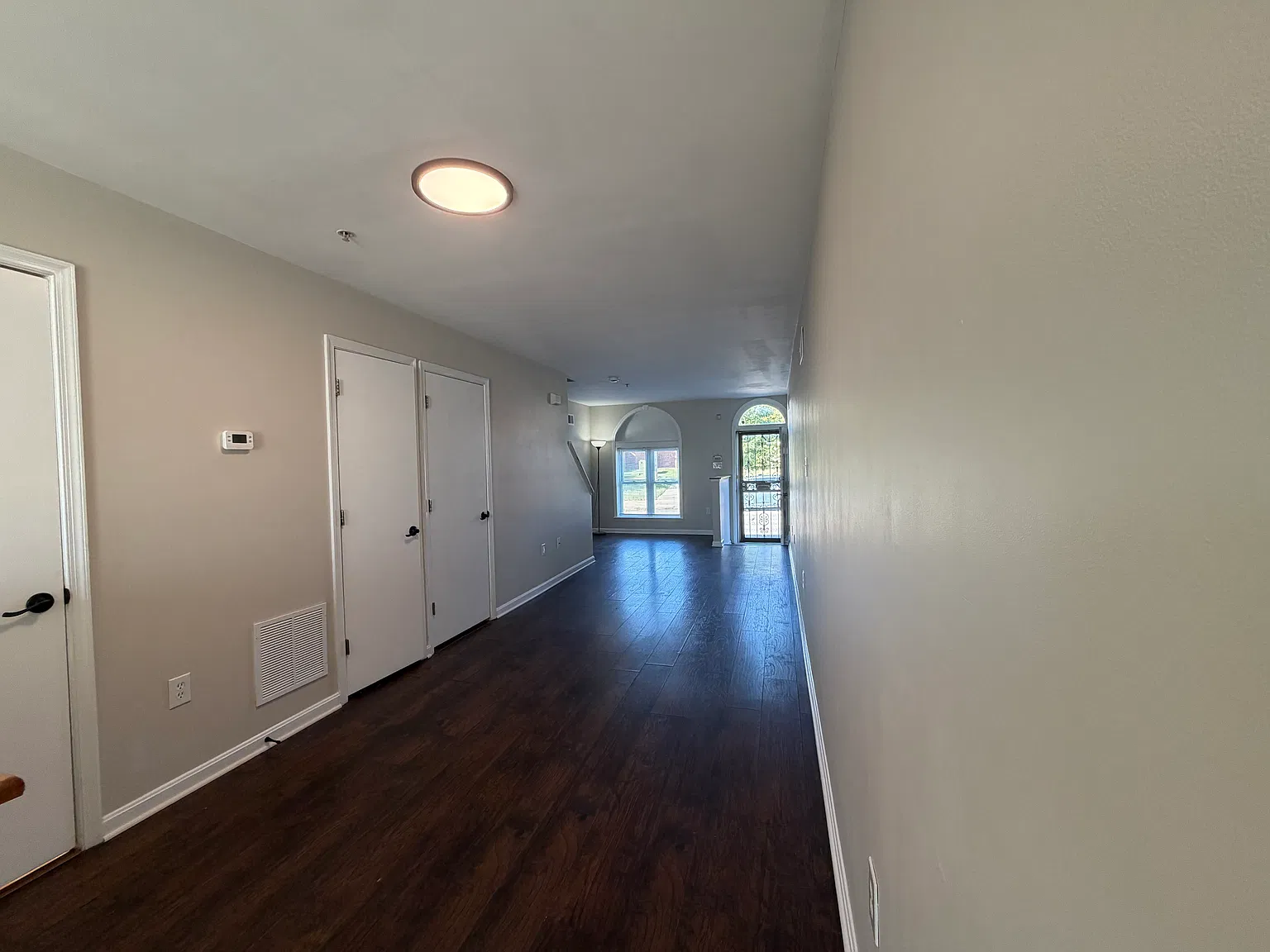 2 bed, 667 sqft, $1,400 — Photo 4