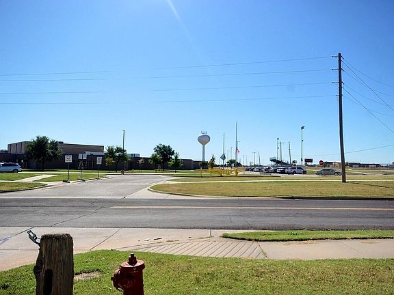 4th image of 309 S Warren Ave