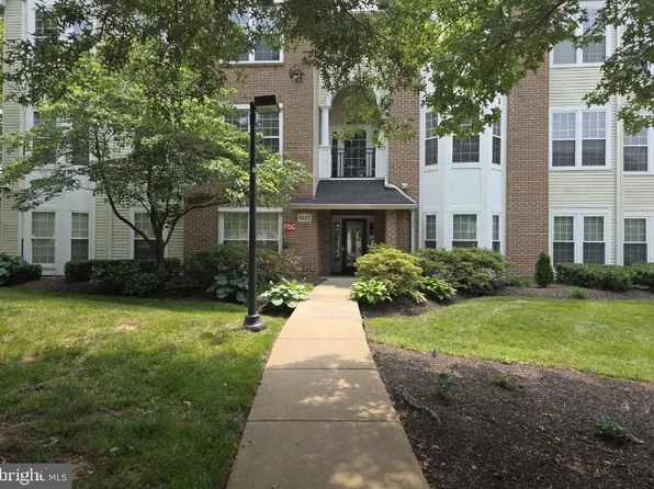 4132 Fountainside Ln Unit 204, Fairfax, VA 22030