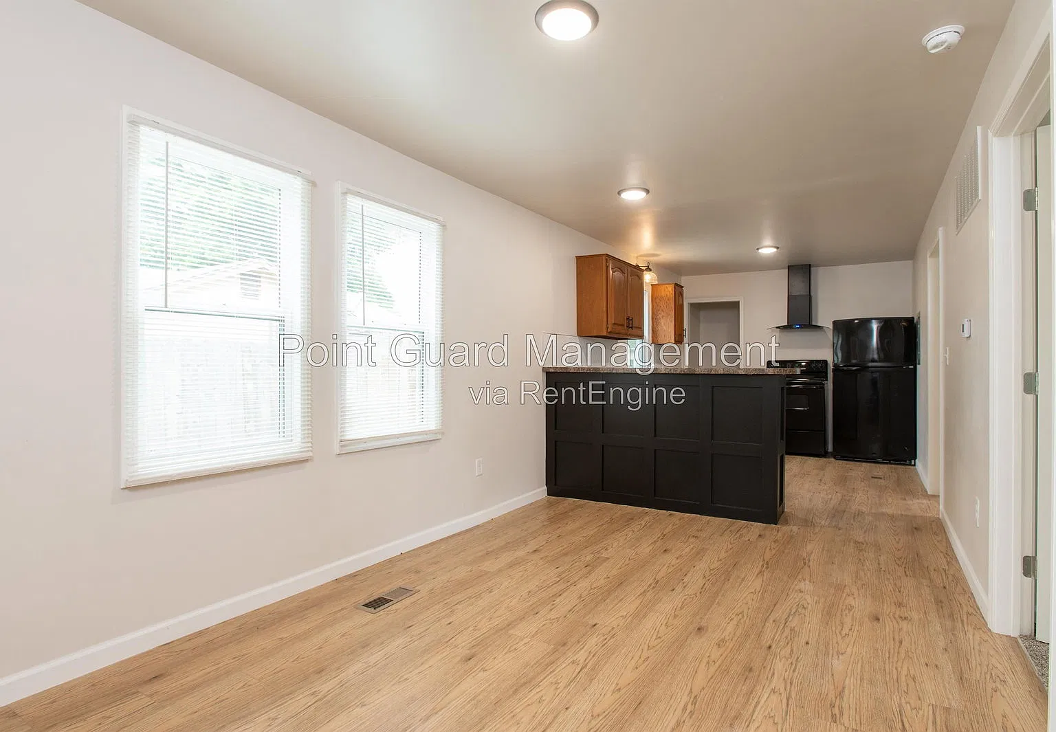 2 bed, 1.0 bath, 750 sqft, $825 — Photo 2