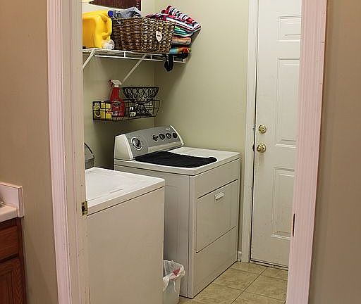 laundry off kitchen 