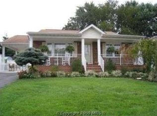 239 Hammonds Ln, Baltimore, MD 21225