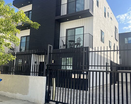 2nd image of 246 N Dillon St #246