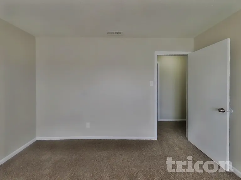 2869 Ludwig Dr — Photo 9