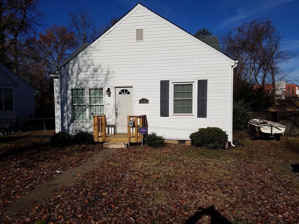 1st image of 2151 Park Ln
