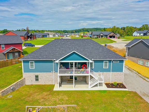 5th image of 522 Caribou Dr