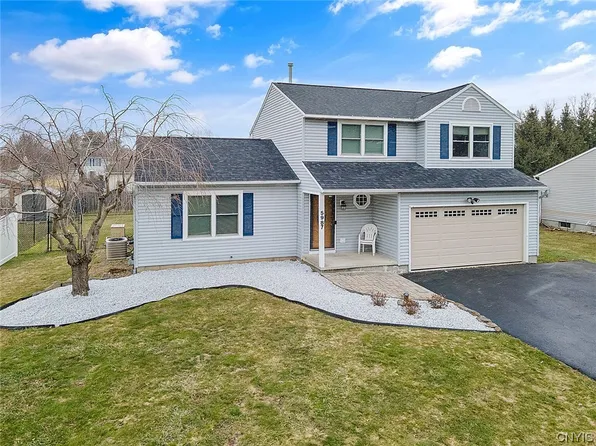 5987 Hebrides Trl, Cicero, NY 13039