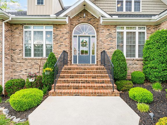 3rd image of 1119 Thomas Randolph Pl