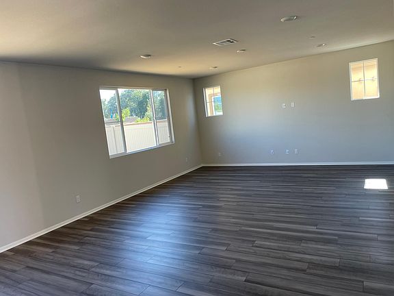 3rd image of 32952 Earlsburn Cir