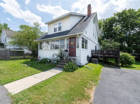 215 Malverne Dr, Syracuse, NY 13208