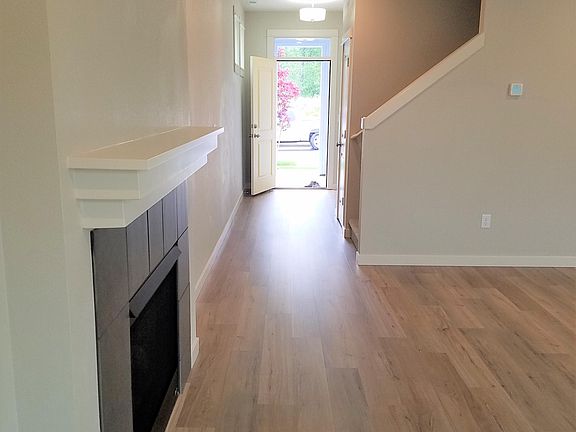 4th image of 11018 NE 90th Ave